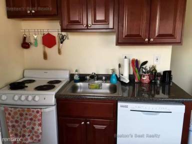 Main picture of 386 Washington St