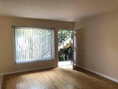 Main picture of 2637 Centinela Ave