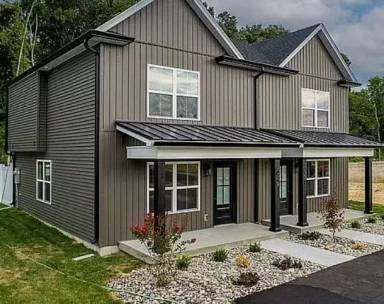 Main picture of 2065 Aster Dr