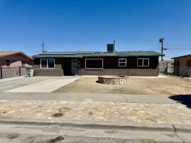 Main picture of 5711 Lexington Dr
