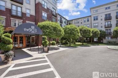 Main picture of The 903