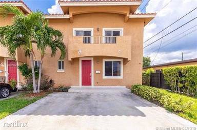 Main picture of 3615 SW 95th Ave