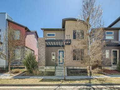 Main picture of 1782 W 67th Pl