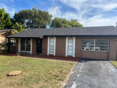 Main picture of 3350 Van Nuys Loop