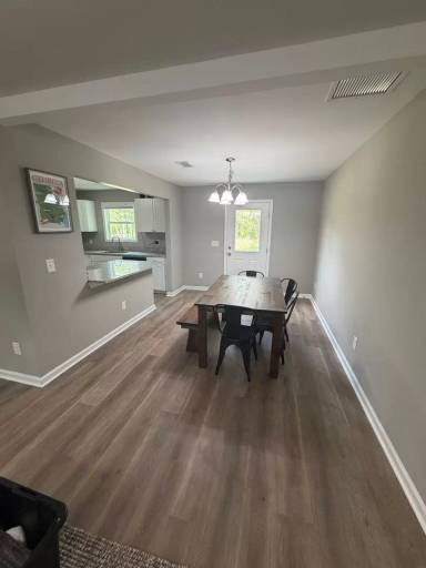 Main picture of 4599 Lexington Rd