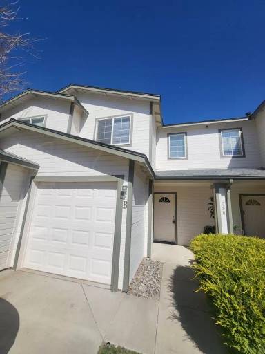 Main picture of 296 Sweetwater Cir