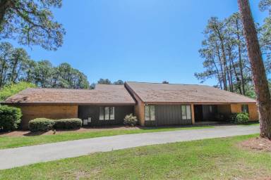 Main picture of 101 Aggies Ln