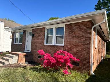 Main picture of 806 E Highland Ave
