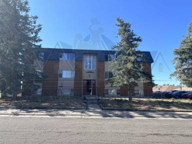 Main picture of 2310 E Garfield St