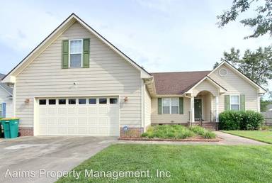 Main picture of 5239 Heather St