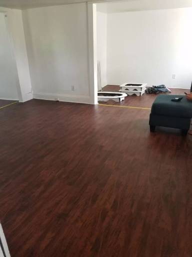 Main picture of 241 W Jackson St