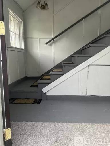 Main picture of 230 King St