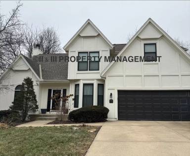 Main picture of 15410 Reeds St