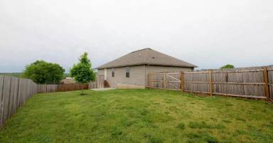 Main picture of 1702 N Hoover Dr