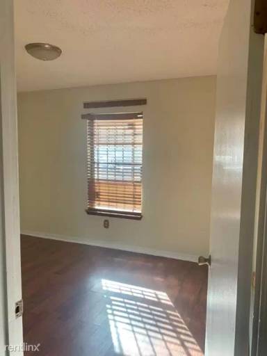 Main picture of 4287 Melissa Ct W