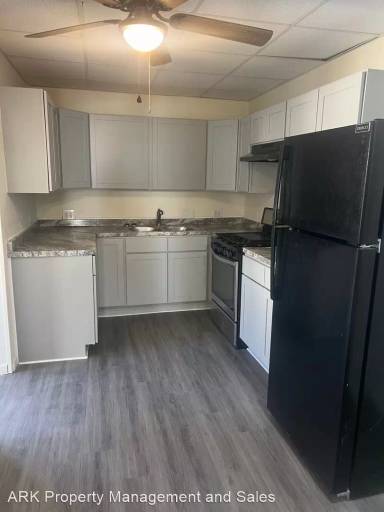 Main picture of 721 E Clarke Ave