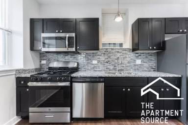 Main picture of 4352 N Troy St