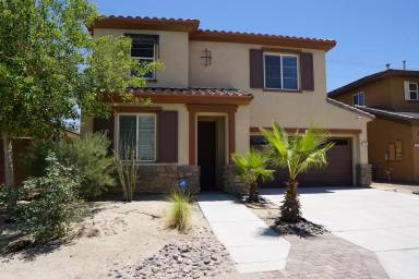 Main picture of 73467 Travers St