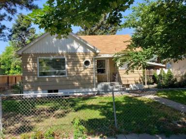 Main picture of 315 Maple St