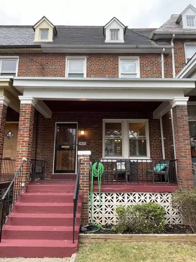 Main picture of 5628 Kansas Ave NW