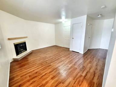 Main picture of 1706 S Eagleson Rd