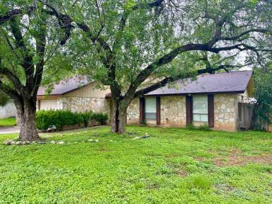 Main picture of 13855 Brook Hollow Blvd