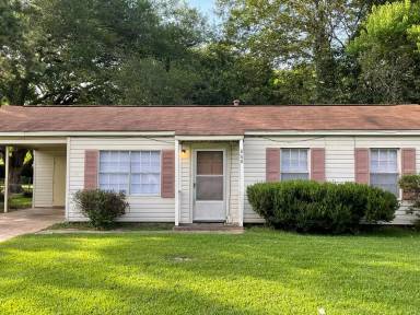 Main picture of 868 Countryside Dr