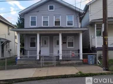 Main picture of 1015 Lafayette St