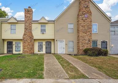 Main picture of 9479 Olde Village Ct