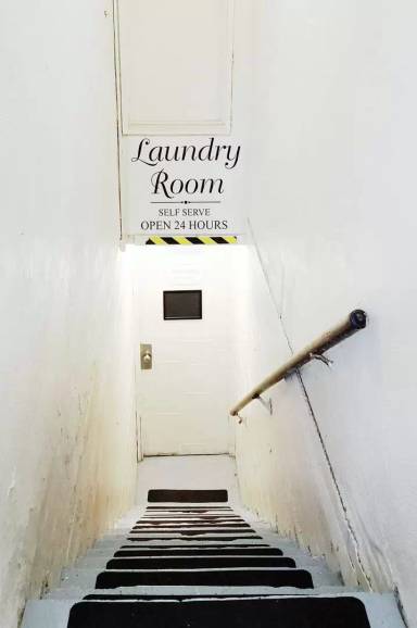 Main picture of 1949 NW Everett St