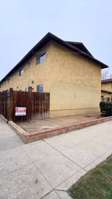 Main picture of 800 Niles St