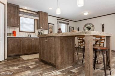 Main picture of 1024 Pebble Creek Dr