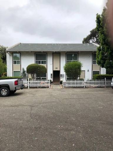 Main picture of 968 Walnut St