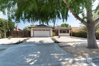 Main picture of 758 Regent Park Dr