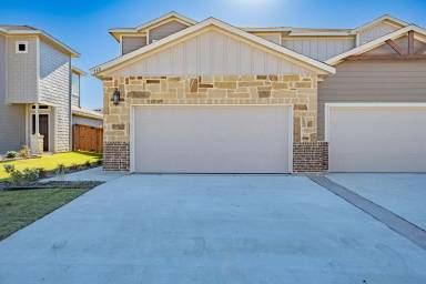 Main picture of 712 Wheatfield Dr