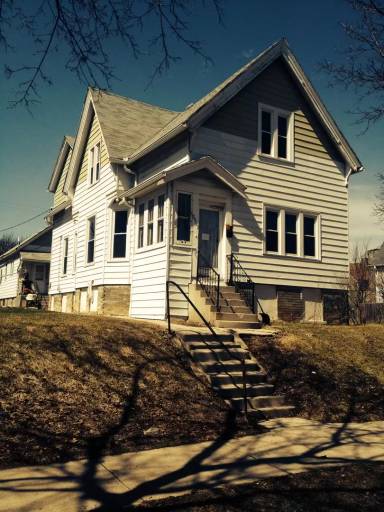 Main picture of 2631 N Fratney St