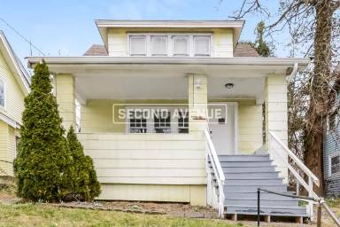 Main picture of 4692 Winton Rd