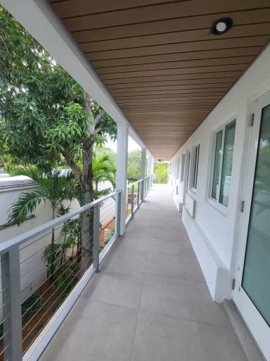 Main picture of 220 Collins Ave