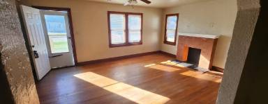 Main picture of 1131 NW Oak Ave