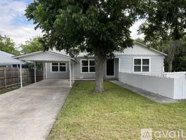 Main picture of 1445 Hillview Ave