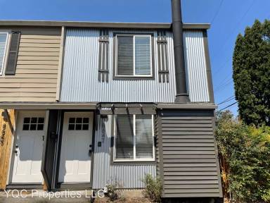 Main picture of 8631 SE Woodstock Blvd