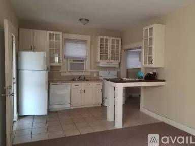 Main picture of 37 S McLean Blvd