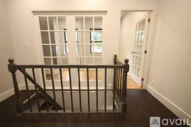 Main picture of 516 E 5th St