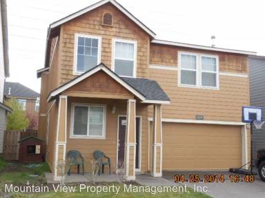 Main picture of 864 NE Locksley Dr