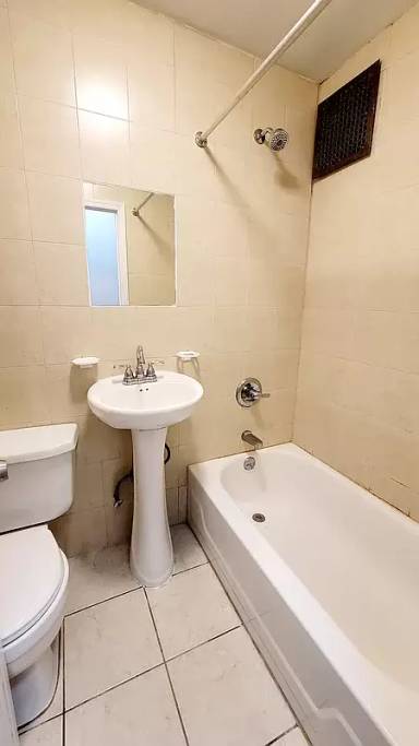 Main picture of 73 Lexington Ave
