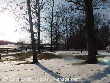 Main picture of 2294 Russell Rd