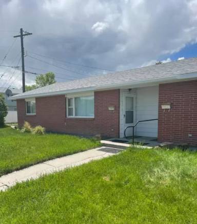 Main picture of 704 E Sebree St