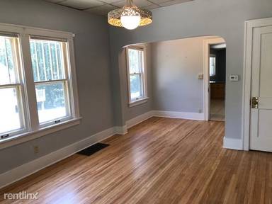 Main picture of 121 Highland Dr