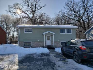 Main picture of 1320 University Dr SE