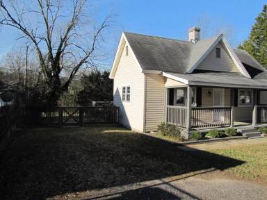 Main picture of 17 Hatch St